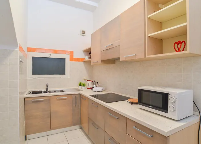 Casa Al Mare Ad By World Alassio